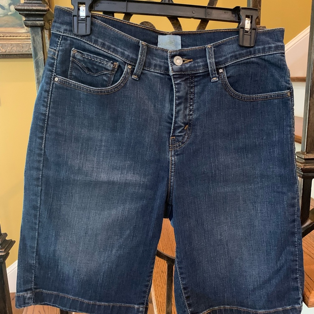 Levi’s stretch Bermuda denim shorts.  Size 10.  So cute!!